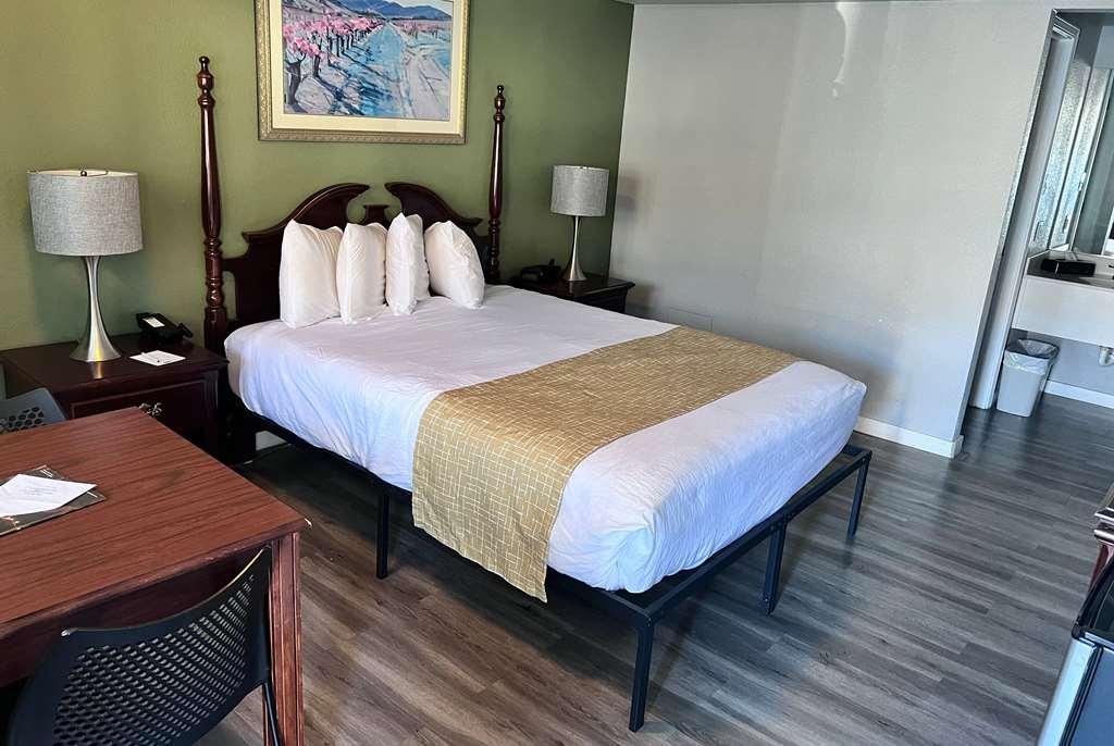 Travelodge By Wyndham Redding Ca Rom bilde