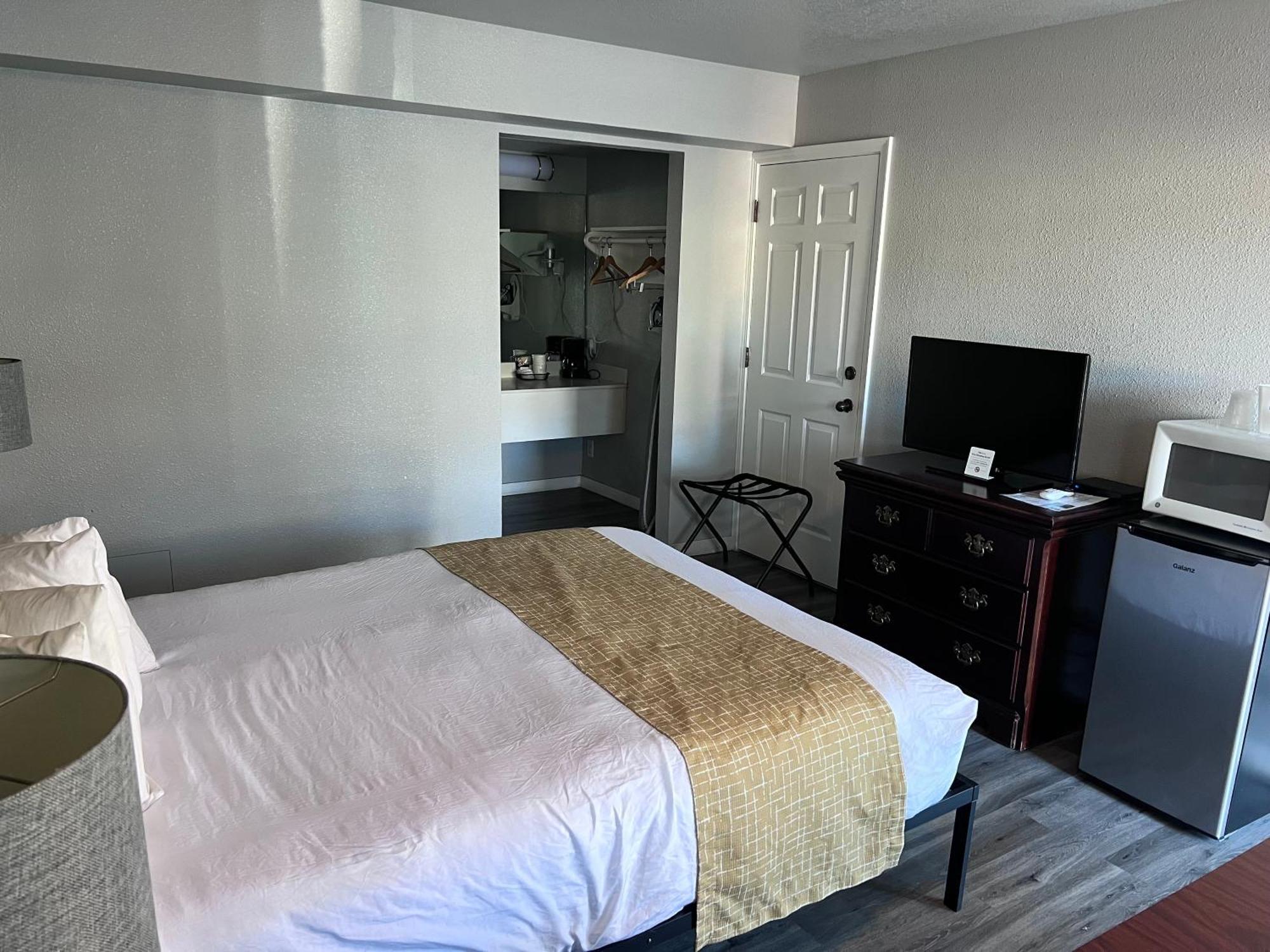 Travelodge By Wyndham Redding Ca Eksteriør bilde