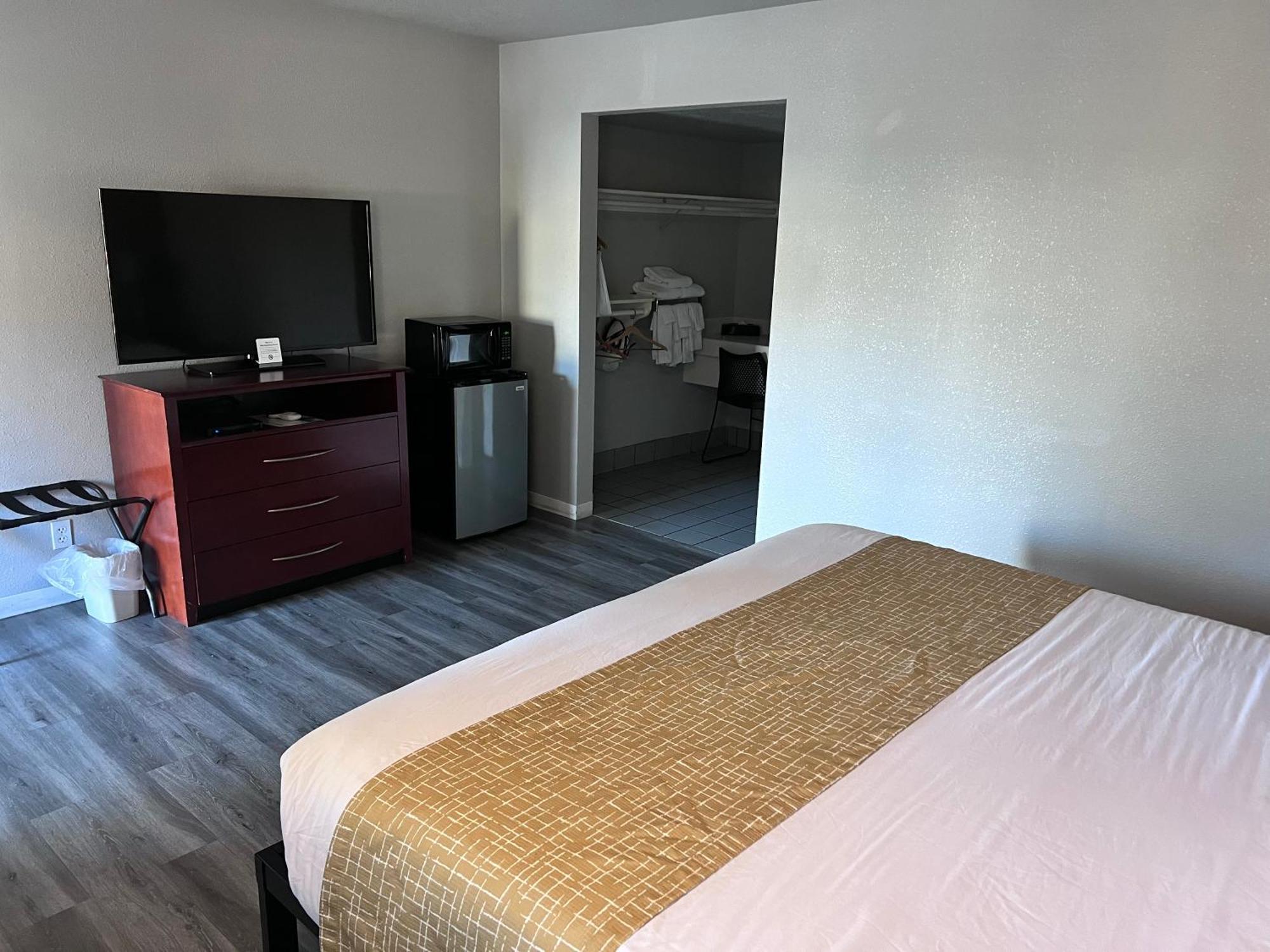 Travelodge By Wyndham Redding Ca Eksteriør bilde
